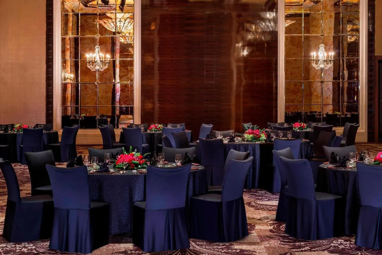 The St. Regis Singapore 5*,
