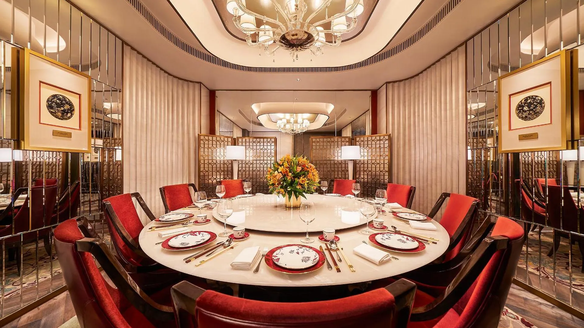 The St. Regis Singapore 5*,