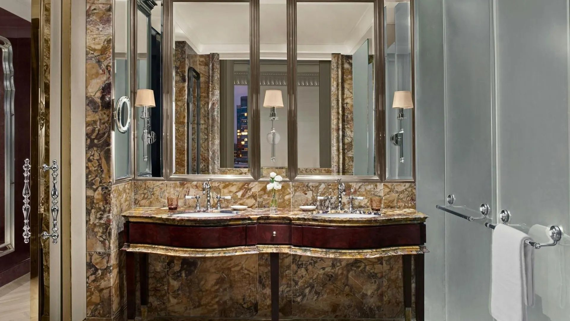 The St. Regis Singapore Hotel